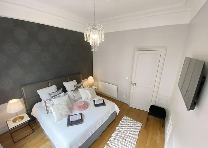 Le Clovis Sauna Apartamento *